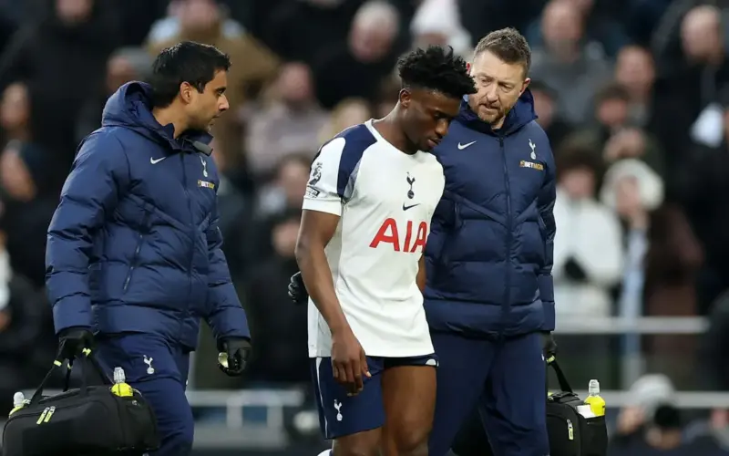 قد ينتهي موسم محمد كودوس، حيث تعرض جناح توتنهام لإصابة بالغة.